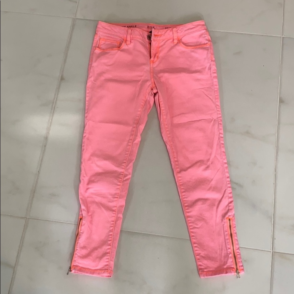 Hot pink ankle jeans